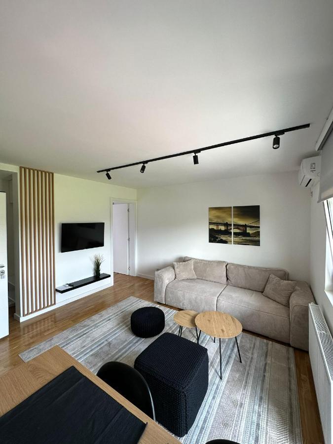 Vulkan Lux Apartments Zemun Exterior foto