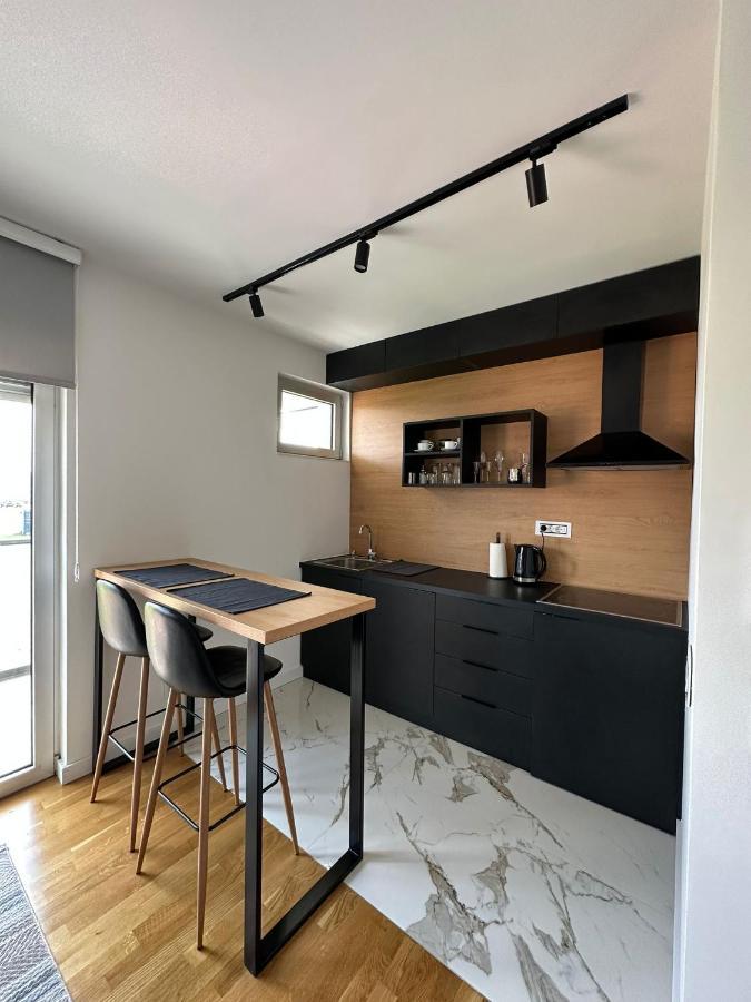 Vulkan Lux Apartments Zemun Exterior foto