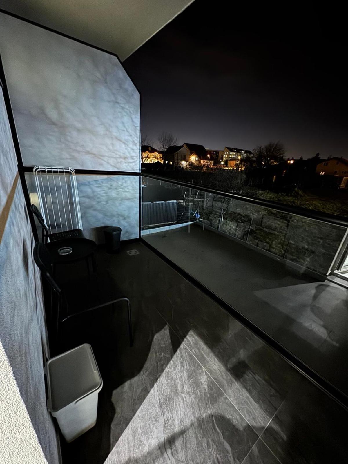 Vulkan Lux Apartments Zemun Exterior foto